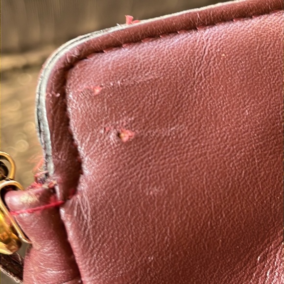 Vintage Etienne Aigner Leather Purse - Picture 13 of 14